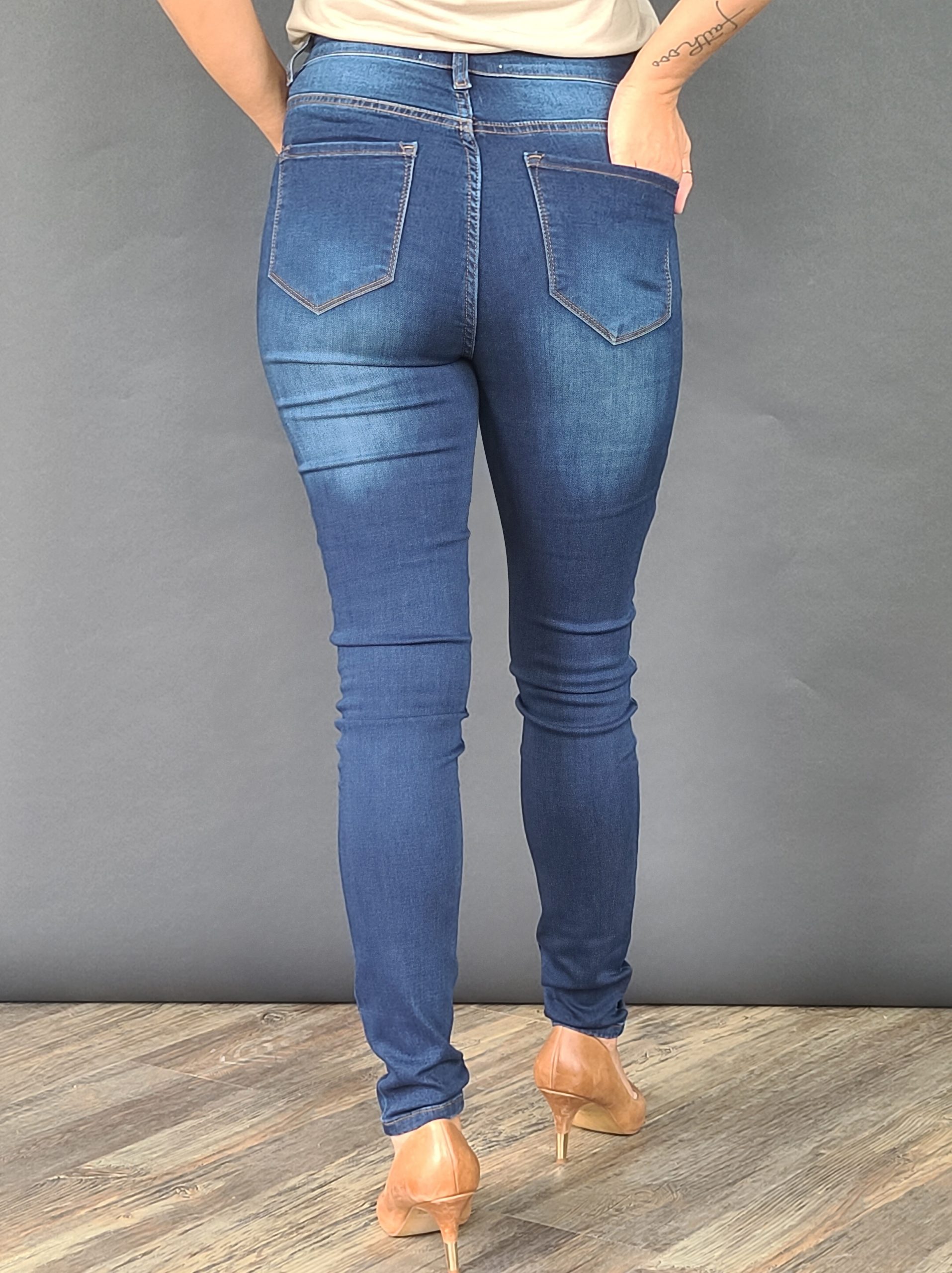 Jolie Super High-Rise Cropped Skinny Jeans - Image 2