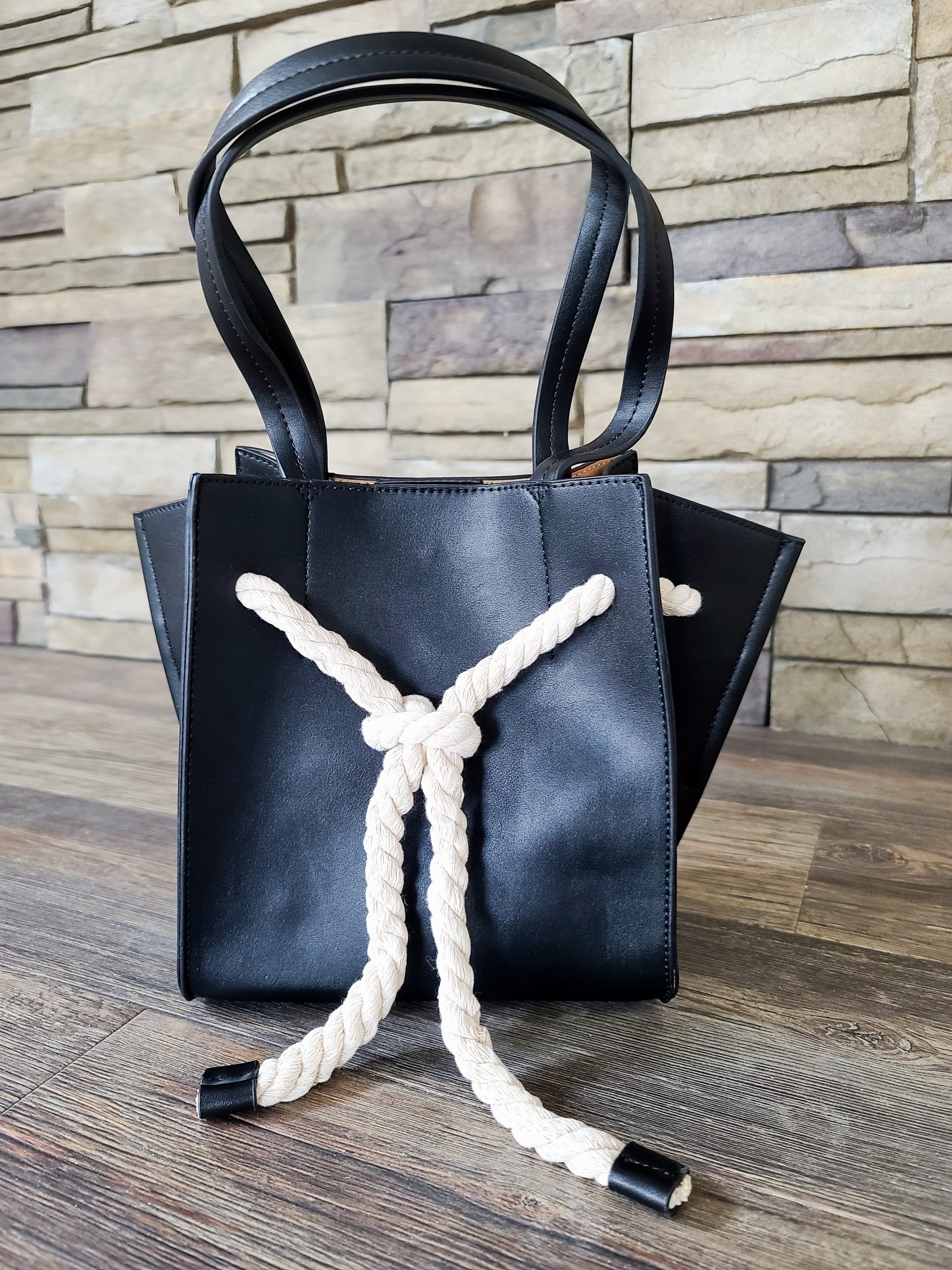 Nerrisa Shoulder Bag - Image 2