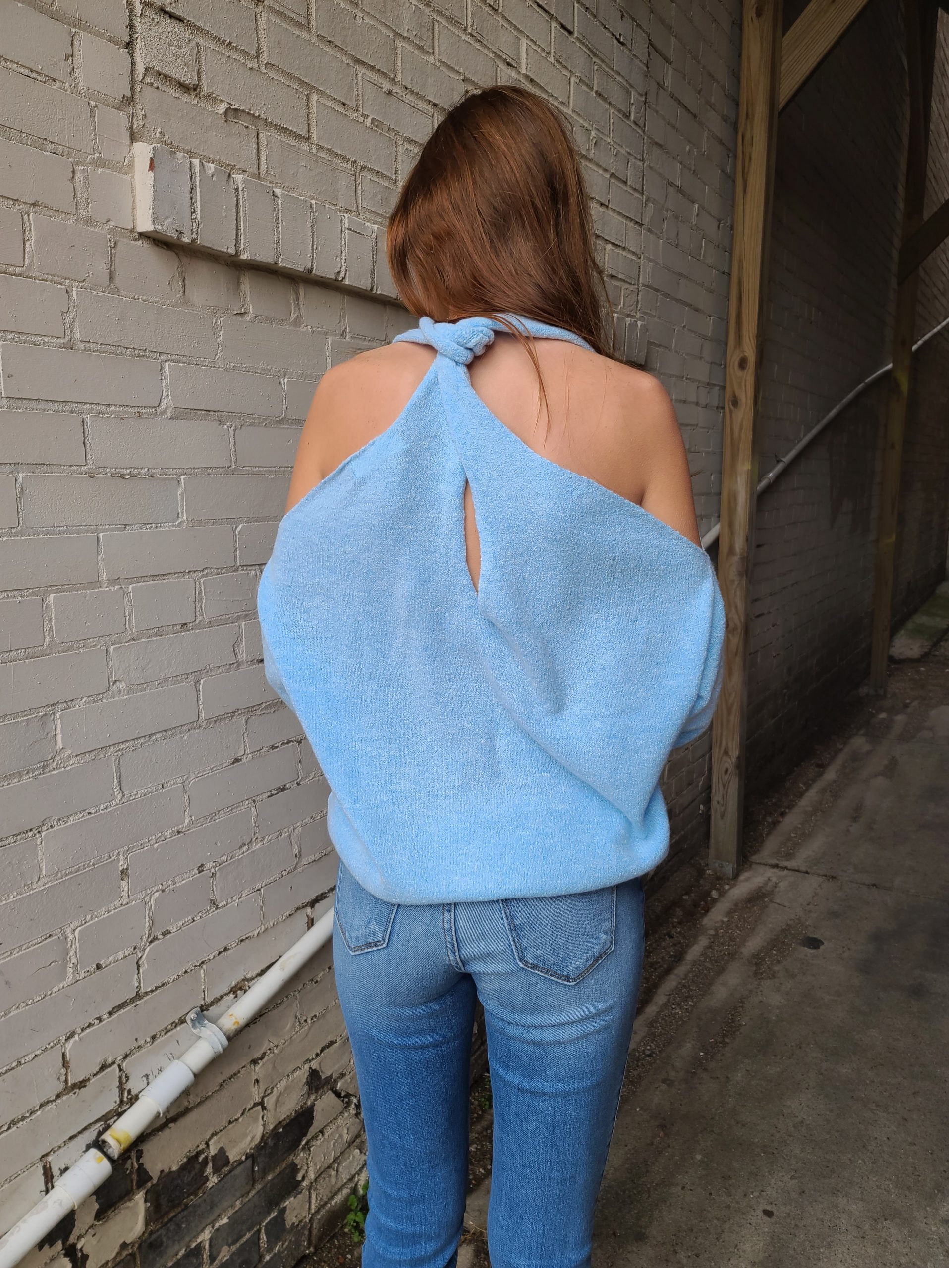Sky so blue sweater - Image 3