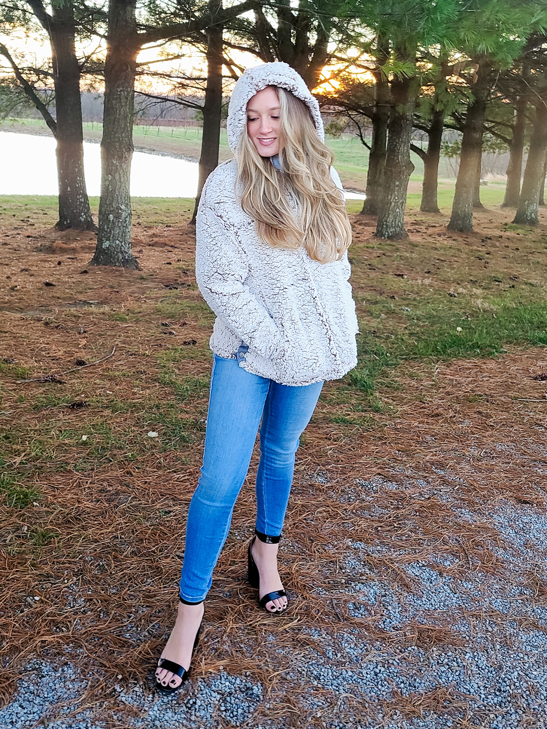 Mock neck sherpa hooded pullover jacket