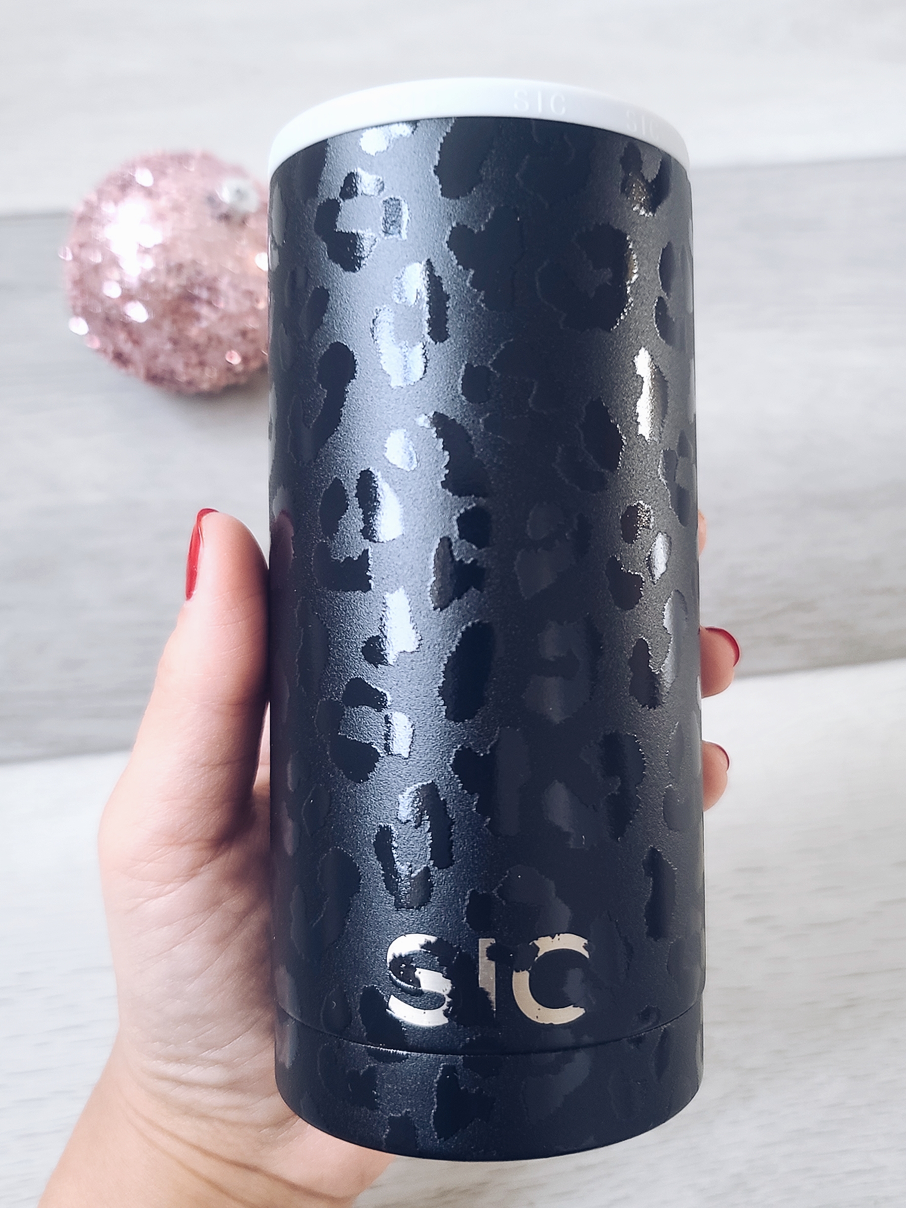 Leopard Eclipse slim can cooler