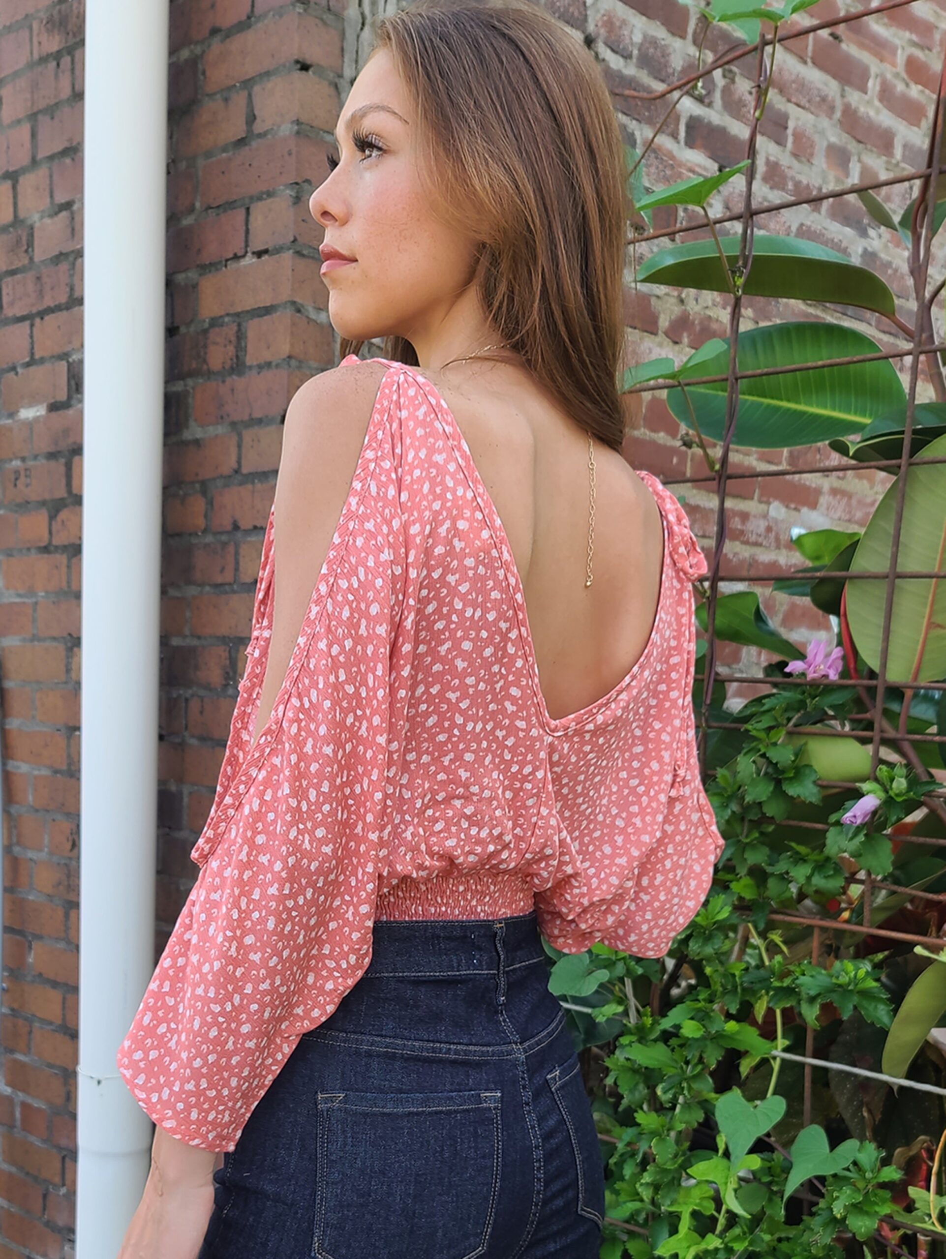 Meet me at the back door cold shoulder top - Image 3