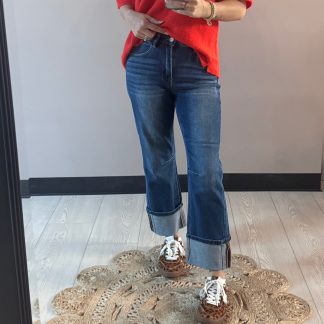 Mara High Rise Straight Jean
