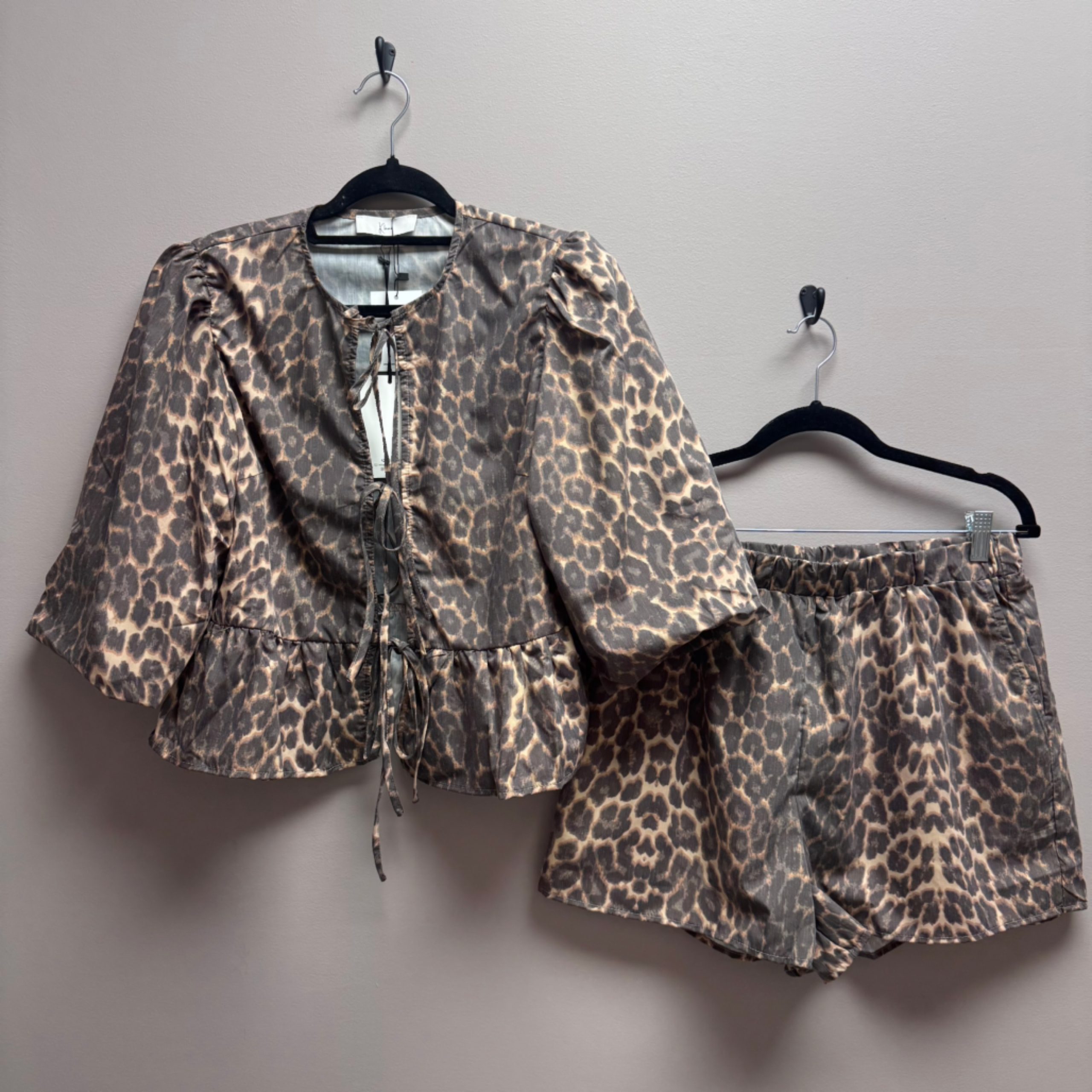 Sadie Leopard Set